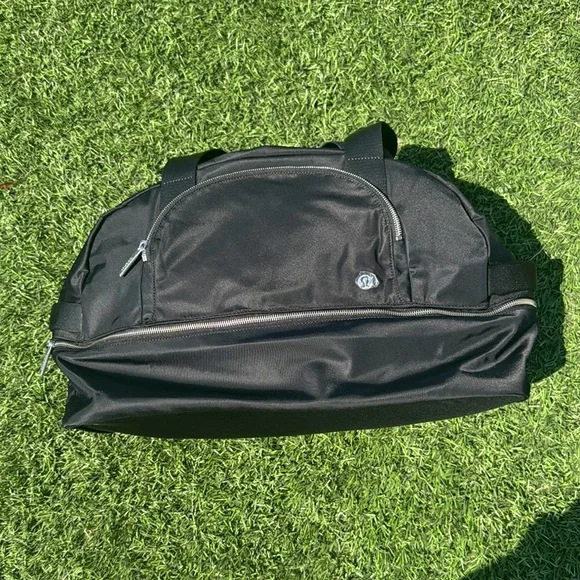 Lululemon Athletica Black Travel Bag with Durable Design- NWT - Picture 6 of 6